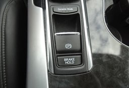 2018 Acura TLX - Image 46