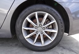 2018 Acura TLX - Image 17