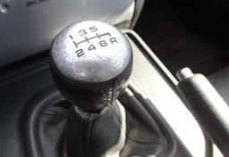 2004 Honda S2000 - Image 30