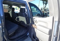 2019 Chevrolet Silverado 1500 - Image 29