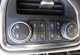 2019 Chevrolet Silverado 1500 - Image 40