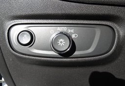 2020 Chevrolet Equinox - Image 44