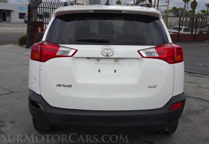 2014 Toyota RAV4 - Image 12
