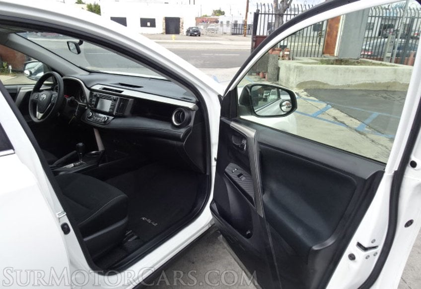 2014 Toyota RAV4 - Image 22