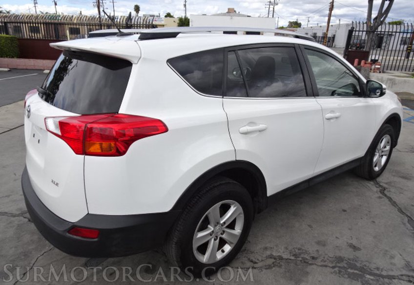 2014 Toyota RAV4 - Image 5
