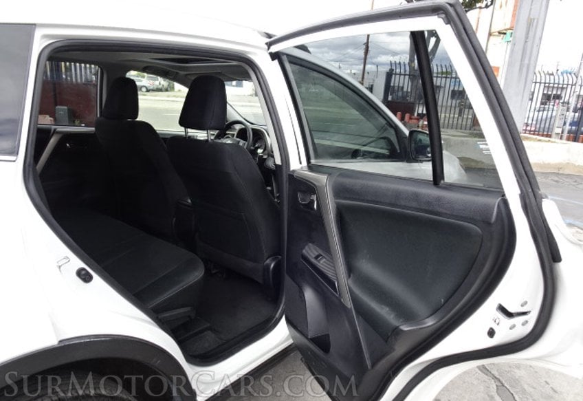 2014 Toyota RAV4 - Image 24