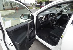 2014 Toyota RAV4 - Image 21