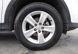 2014 Toyota RAV4 - Image 17