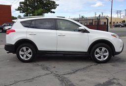 2014 Toyota RAV4 - Image 9