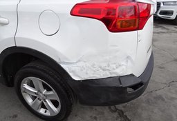 2014 Toyota RAV4 - Image 18