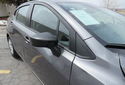 2020 Nissan Versa Sedan - Image 12