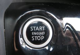 2020 Nissan Versa Sedan - Image 32