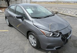 2020 Nissan Versa Sedan - Image 2