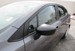 2020 Nissan Versa Sedan - Image 11