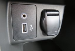 2020 Nissan Versa Sedan - Image 39