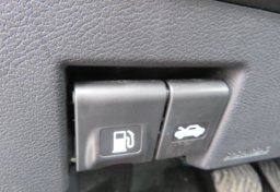 2020 Nissan Versa Sedan - Image 35