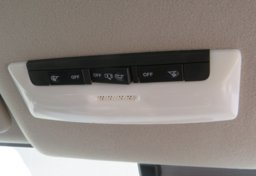 2020 Nissan Versa Sedan - Image 36