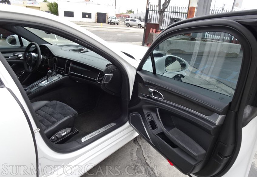 2013 Porsche Panamera - Image 23