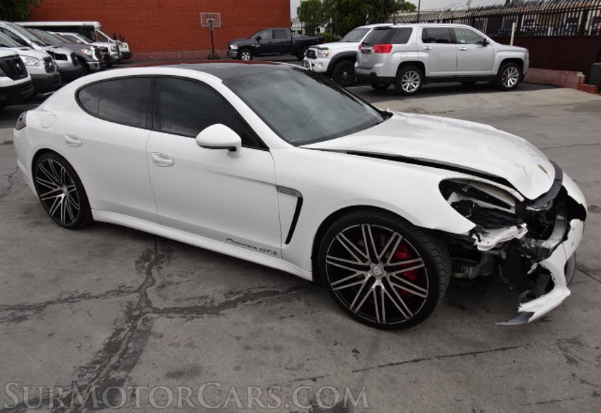 2013 Porsche Panamera - Image 2