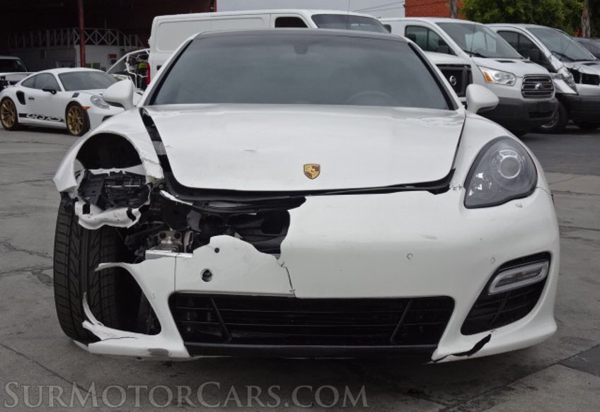 2013 Porsche Panamera - Image 16