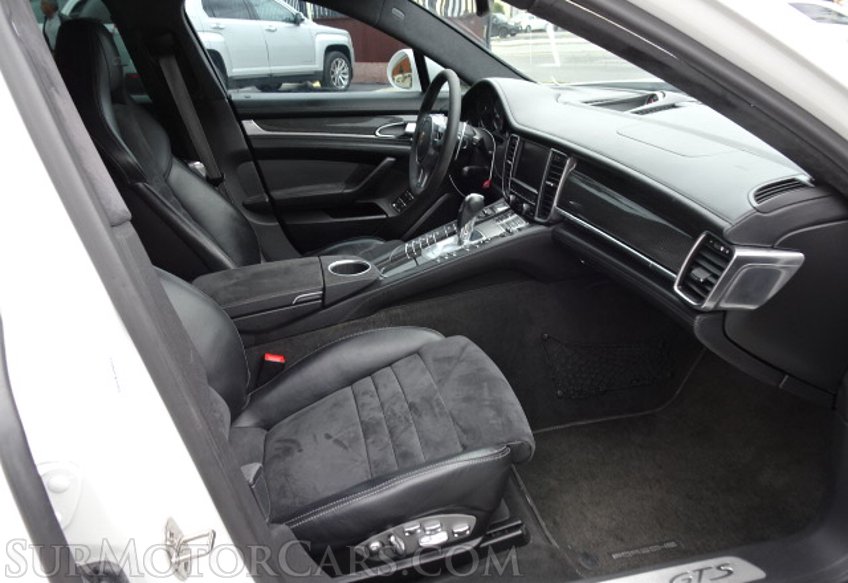2013 Porsche Panamera - Image 27