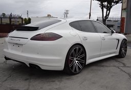 2013 Porsche Panamera - Image 11