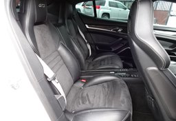 2013 Porsche Panamera - Image 36