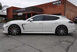 2013 Porsche Panamera - Image 6