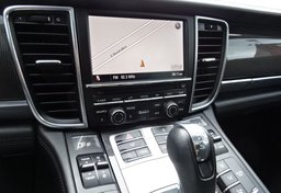2013 Porsche Panamera - Image 44