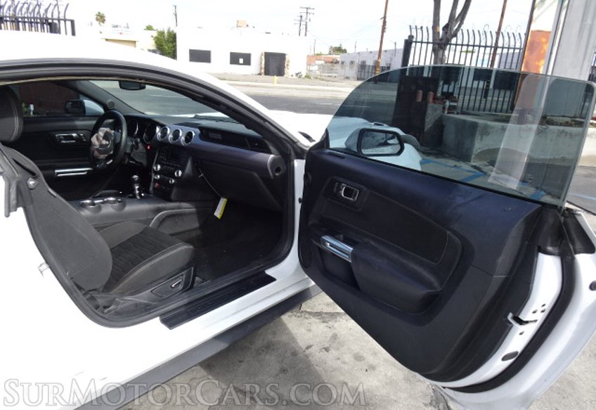 2017 Ford Mustang - Image 20