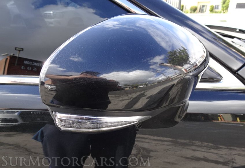 2017 Lexus ES - Image 18