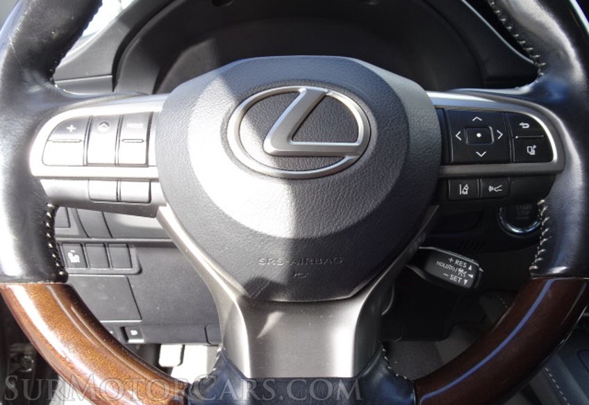 2017 Lexus ES - Image 42