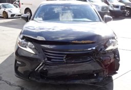 2017 Lexus ES - Image 13