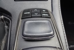 2017 Lexus ES - Image 39