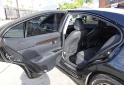 2017 Lexus ES - Image 27