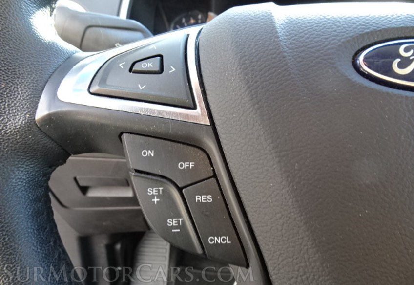 2017 Ford Edge - Image 40