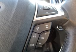 2017 Ford Edge - Image 39