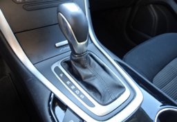 2017 Ford Edge - Image 37