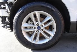 2017 Ford Edge - Image 11