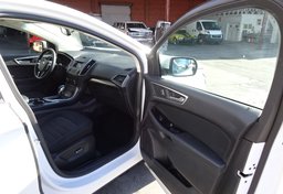 2017 Ford Edge - Image 21