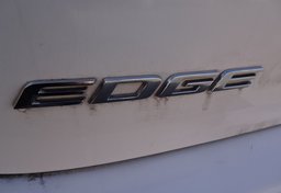 2017 Ford Edge - Image 19