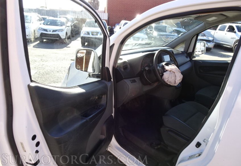 2015 Nissan NV200 - Image 22