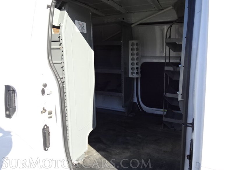 2015 Nissan NV200 - Image 28