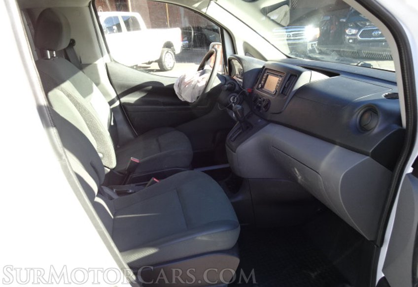 2015 Nissan NV200 - Image 23