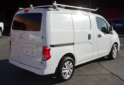 2015 Nissan NV200 - Image 7