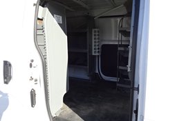 2015 Nissan NV200 - Image 28