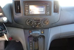 2015 Nissan NV200 - Image 40
