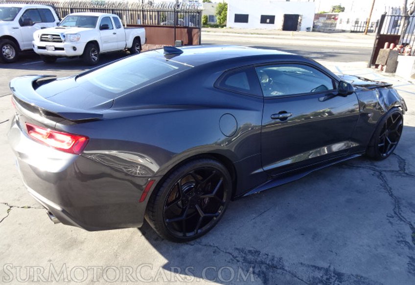 2016 Chevrolet Camaro - Image 6