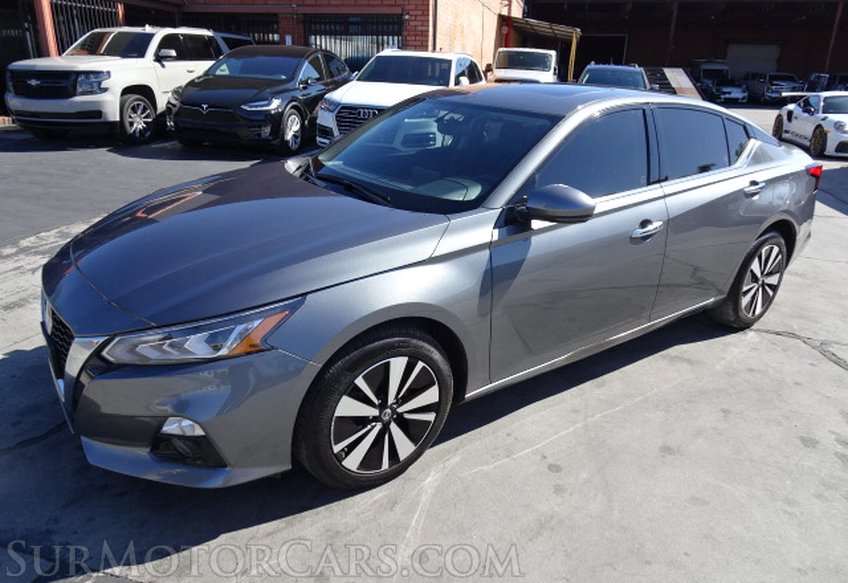 2019 Nissan Altima - Image 46