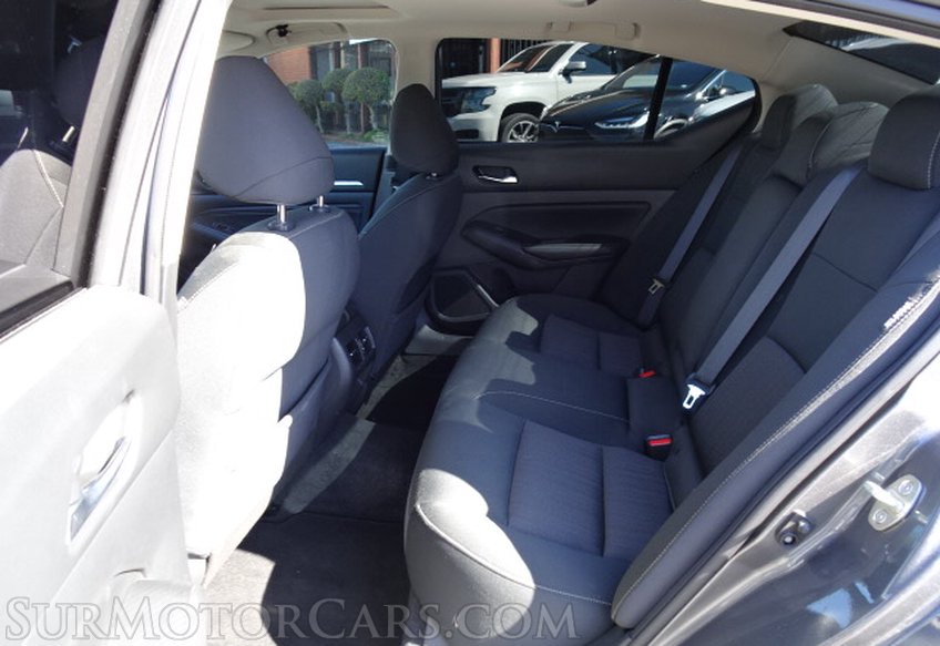 2019 Nissan Altima - Image 14